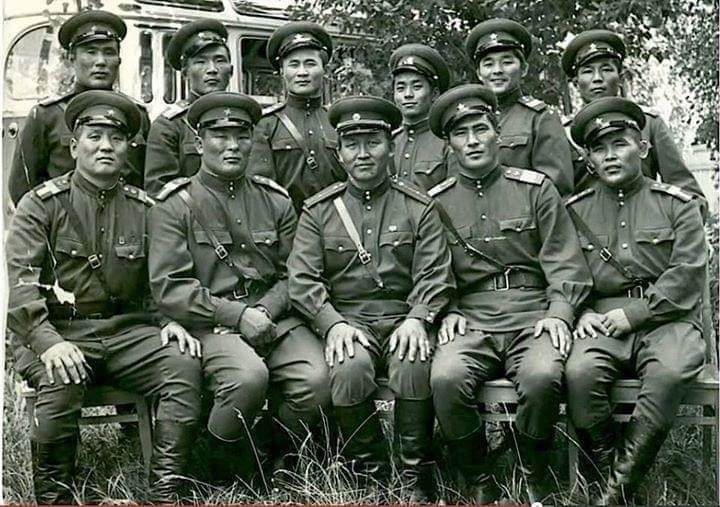 Хоёр Мөнхийг айлгаж байсан ганц бөх