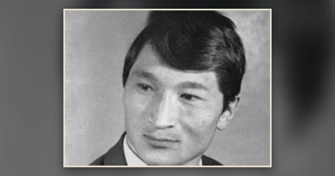 Хүү минь чамд авьяас байна, гэвч монгол хэлийг төгс эзэмших хэрэгтэй